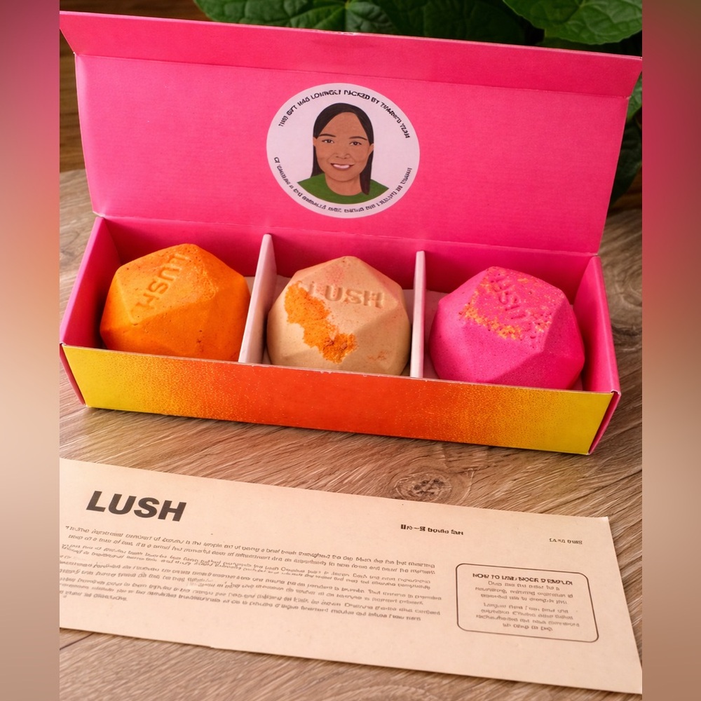 LUSH Ippuku Dan Warming Bath Bomb Trio Box Rare 3 Piece Set New